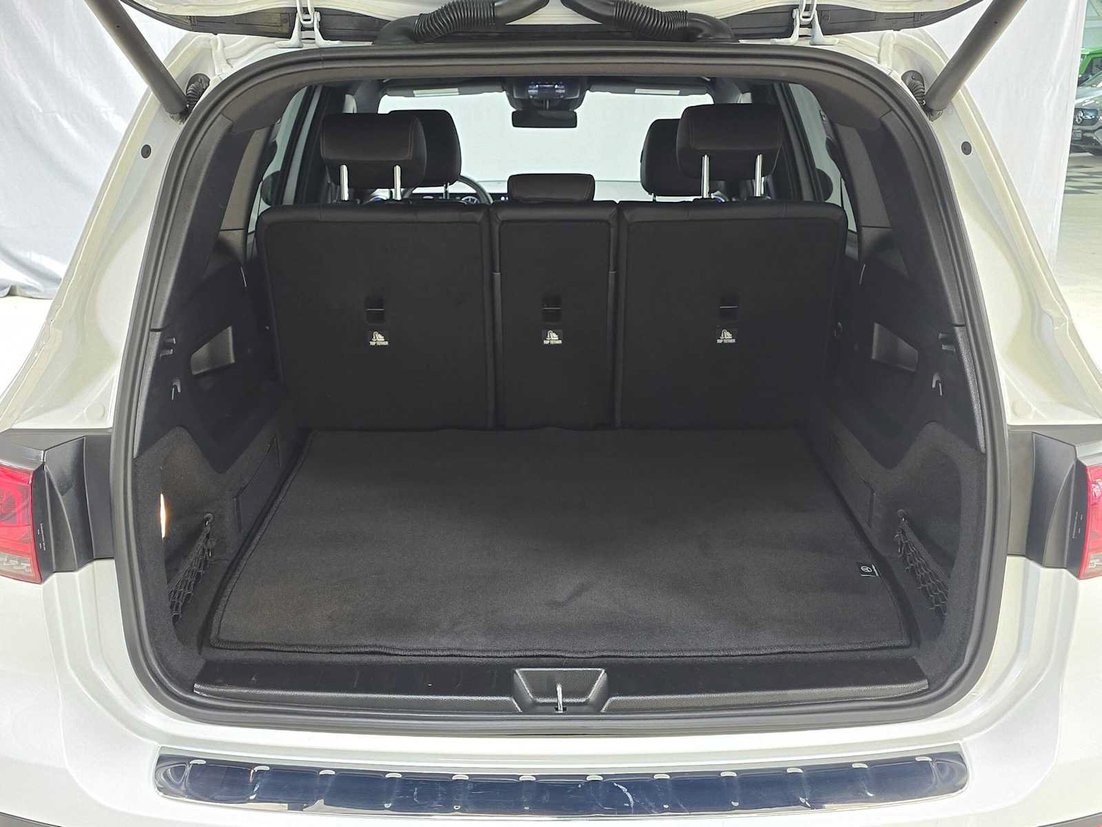 Used 2023 Mercedes-Benz GLB 250 4MATIC image 14
