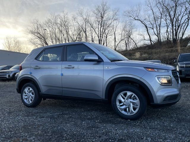 New 2026 Hyundai Venue SE image 5