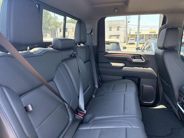 Used 2025 GMC Sierra 2500 Denali w/ Denali Reserve Package AWD/4WD image 12
