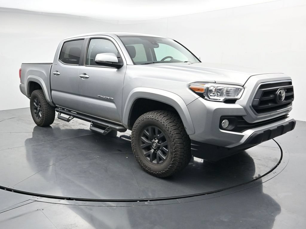 Used 2023 Toyota Tacoma SR5 w/ Technology Package AWD/4WD image 2