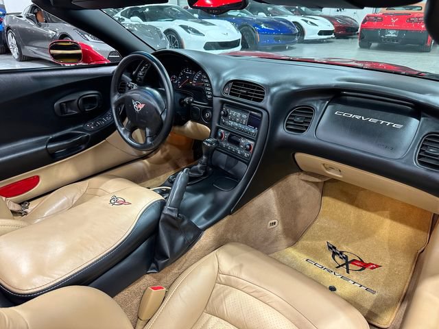 Used 2004 Chevrolet Corvette Convertible w/ Preferred Equipment Group RWD image 29