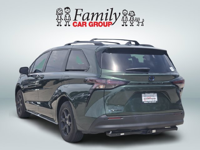 Certified 2025 Toyota Sienna XLE Woodland Edition AWD/4WD image 3