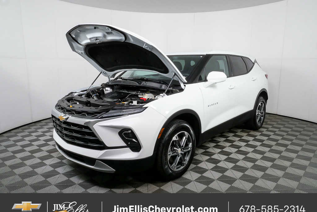 Certified 2025 Chevrolet Blazer LT image 30