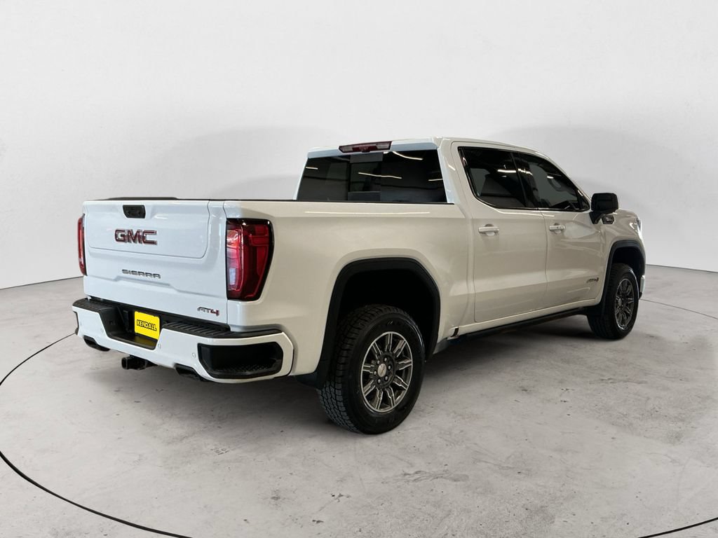 Used 2024 GMC Sierra 1500 AT4 w/ Technology Package AWD/4WD image 5