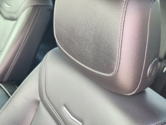 Used 2023 Cadillac XT5 Premium Luxury FWD image 16
