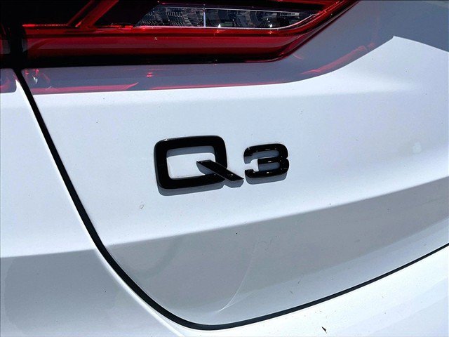 Used 2022 Audi Q3 2.0T Premium AWD/4WD image 30