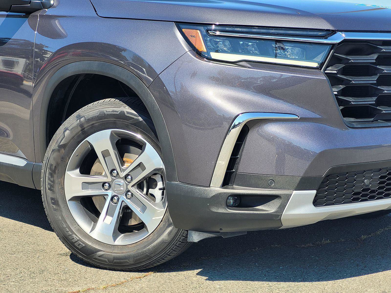 Used 2025 Honda Pilot EX-L image 5