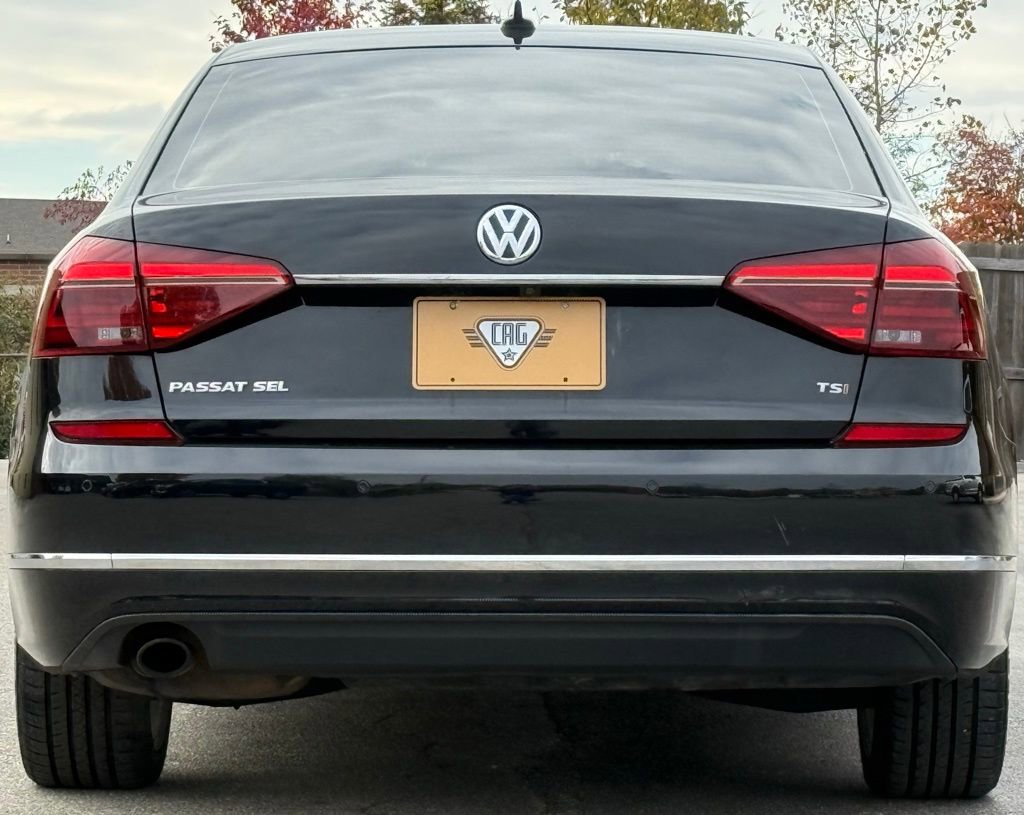 Used 2017 Volkswagen Passat 1.8T SEL Premium image 4