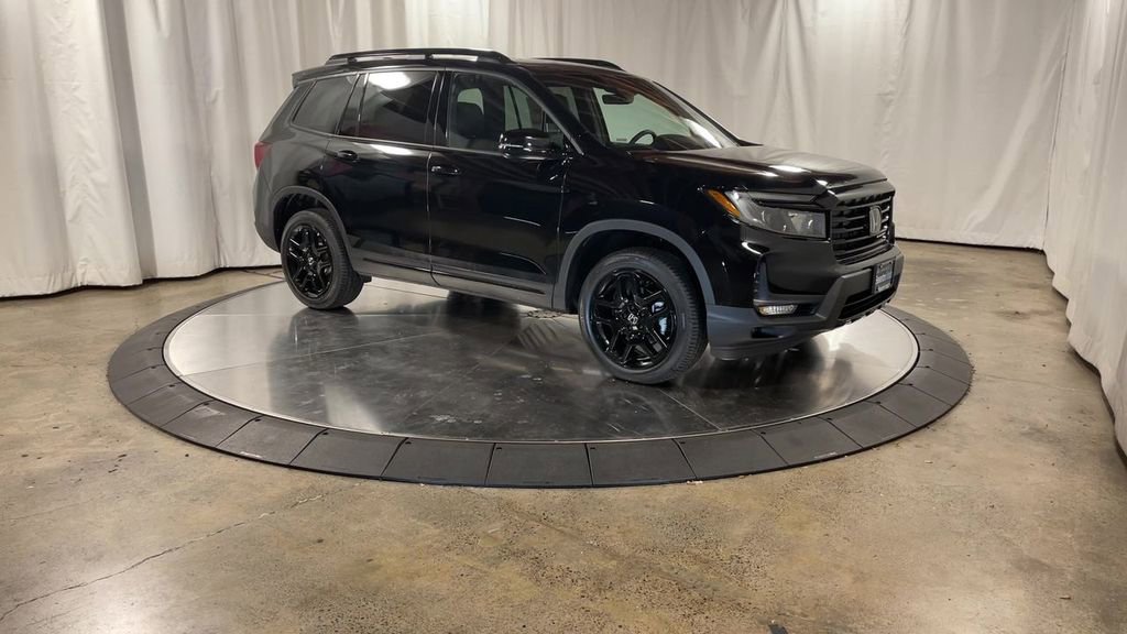 Certified 2024 Honda Passport Black Edition image 3