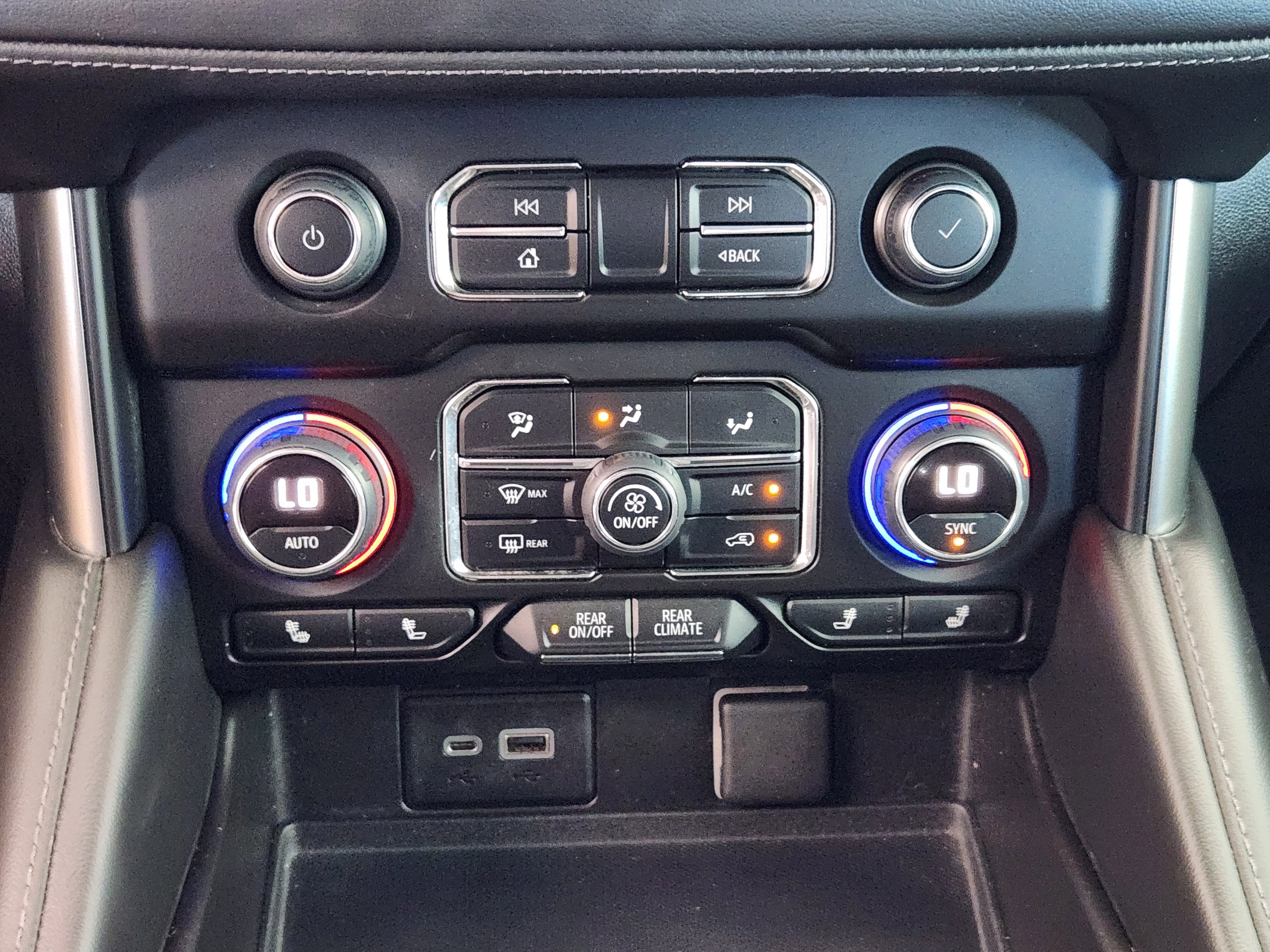Used 2022 Chevrolet Tahoe Z71 AWD/4WD image 19