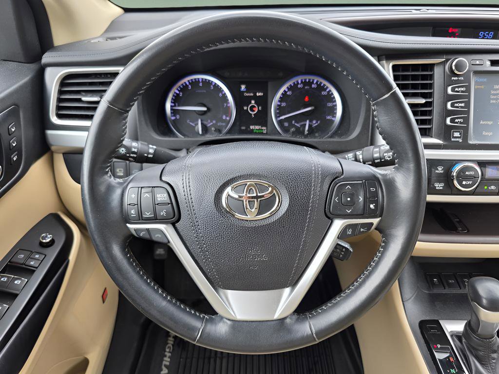 Used 2018 Toyota Highlander Limited Platinum w/ Protection Package #3 image 25