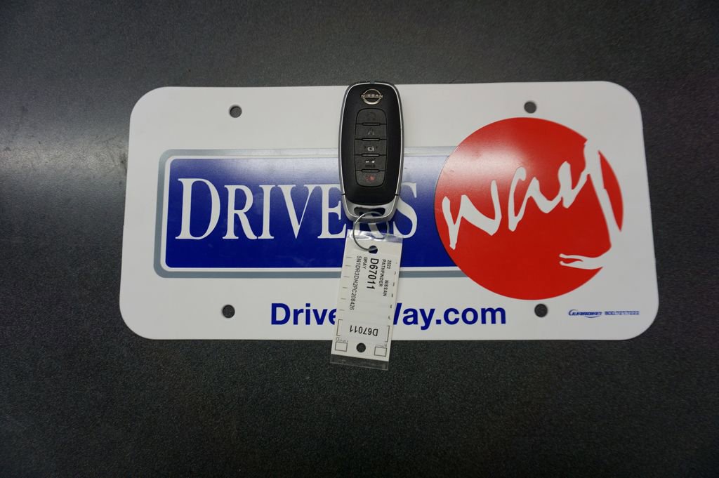 Used 2023 Nissan Pathfinder Platinum image 20