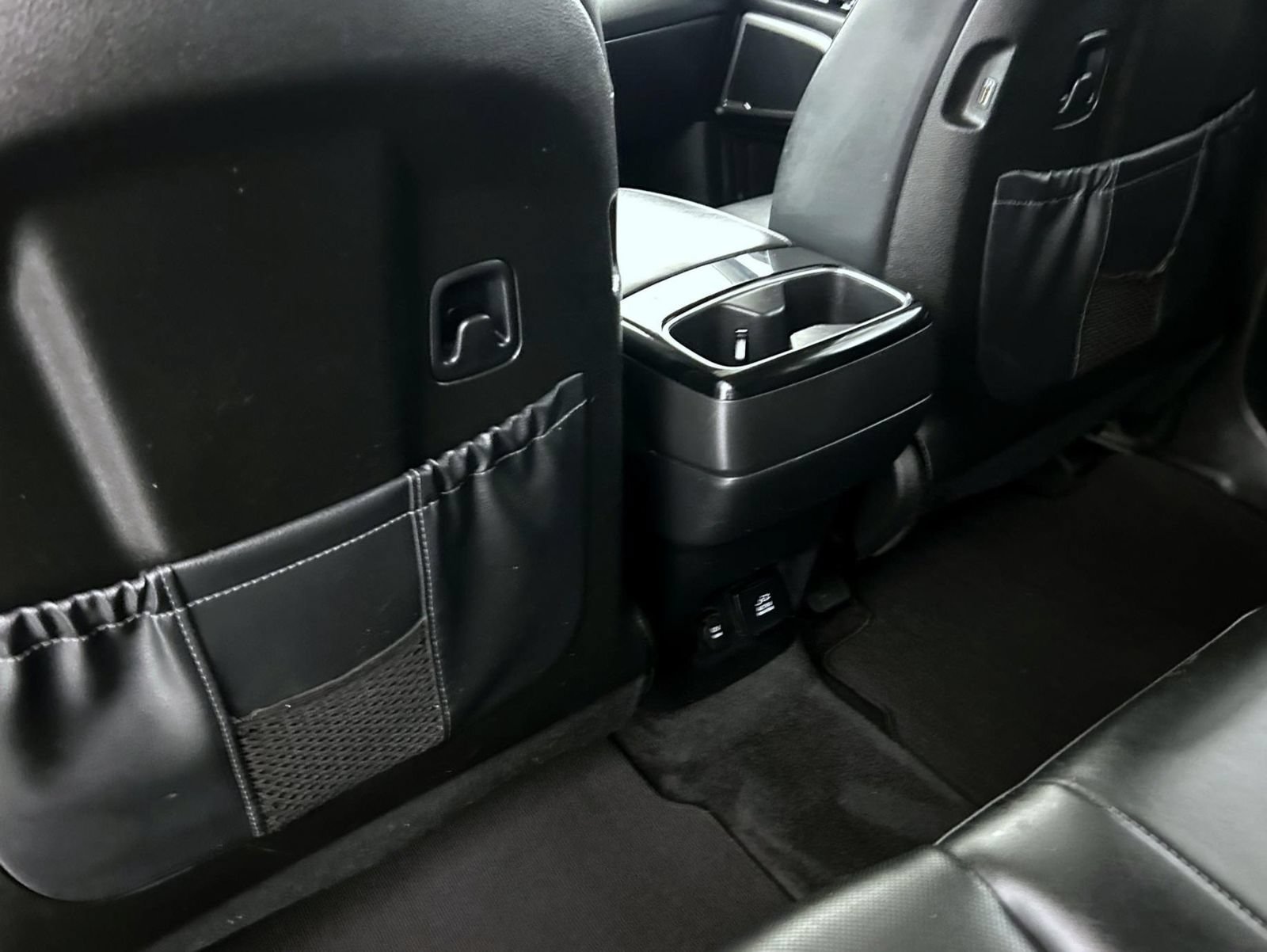 Used 2020 Kia Telluride EX AWD/4WD image 23