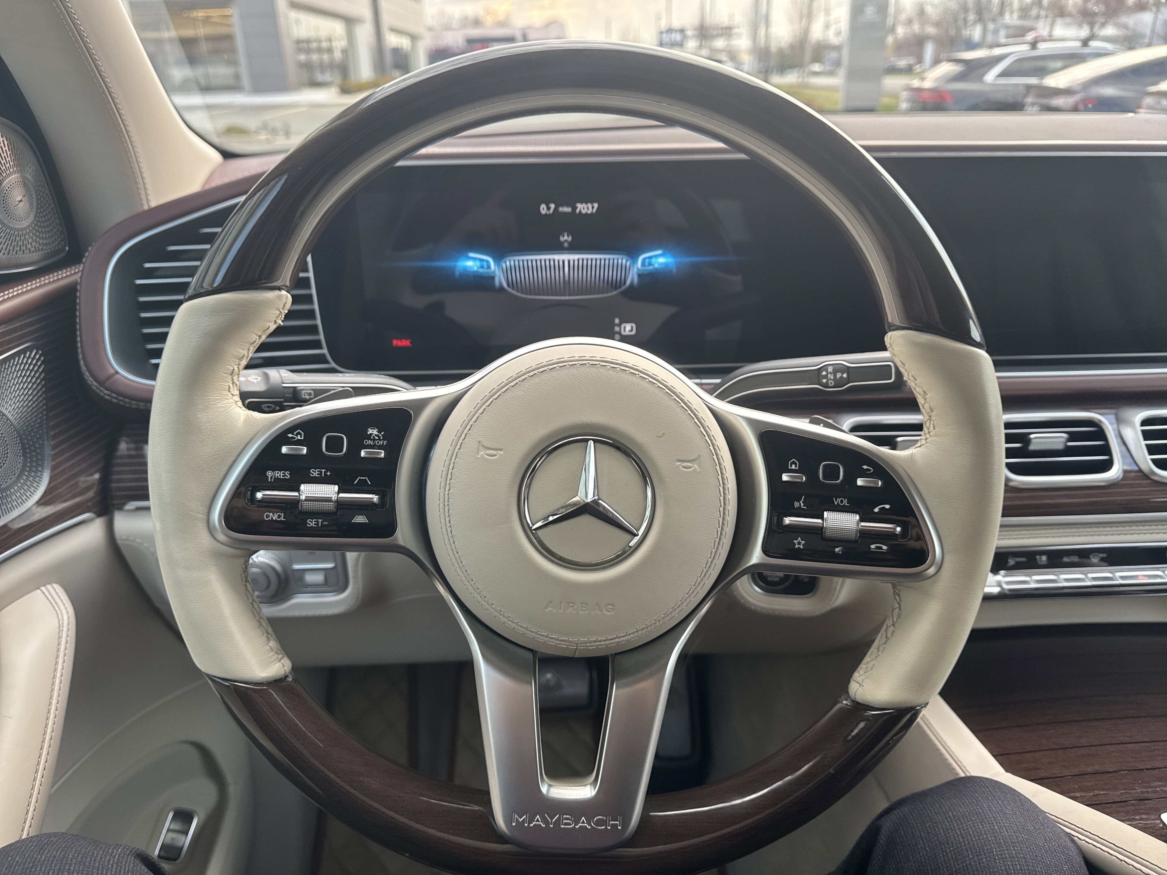 Used 2023 Mercedes-Benz Maybach GLS 600 4MATIC image 19