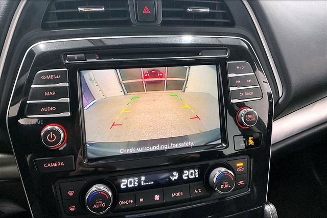 Used 2023 Nissan Maxima SL image 14