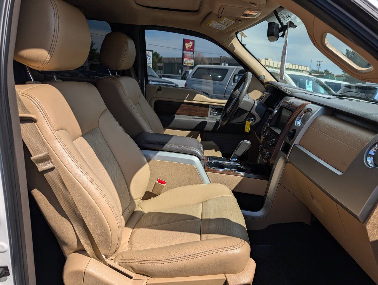 Used 2013 Ford F150 Lariat w/ Luxury Equipment Group image 17