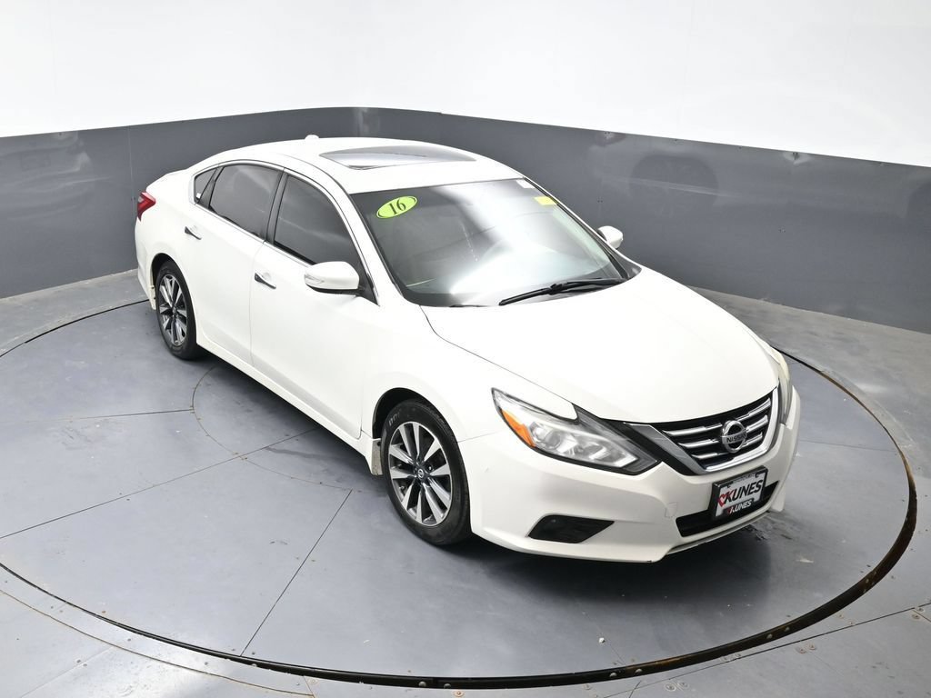 Used 2016 Nissan Altima 2.5 SL w/ 2.5 Technology Package FWD image 43