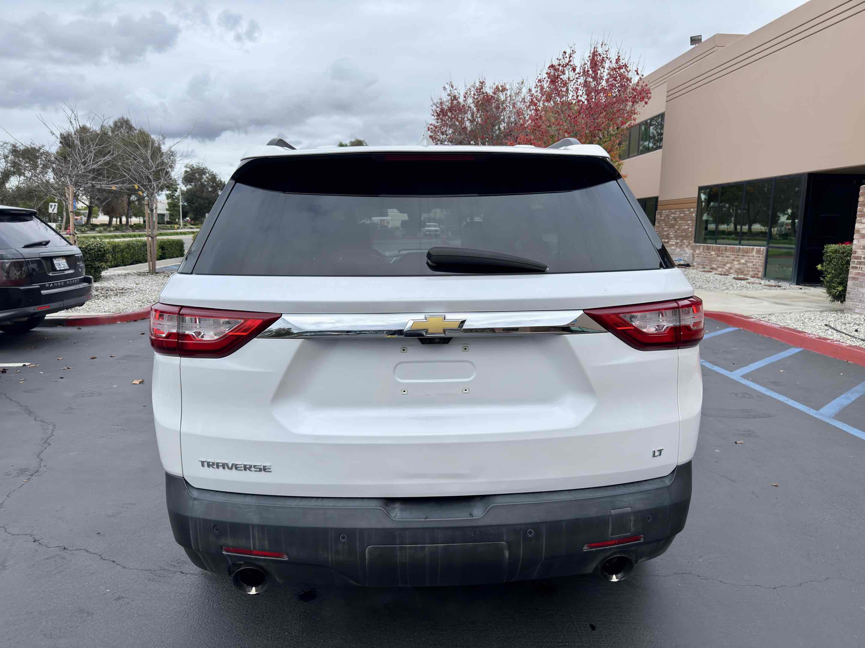 Used 2019 Chevrolet Traverse LT w/ LT Premium Package image 9