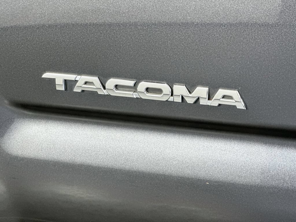 Used 2011 Toyota Tacoma PreRunner w/ TRD Sport Pkg RWD image 23