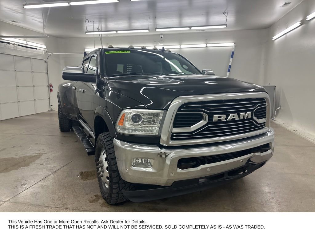 Used 2017 RAM 3500 Laramie Longhorn AWD/4WD image 3