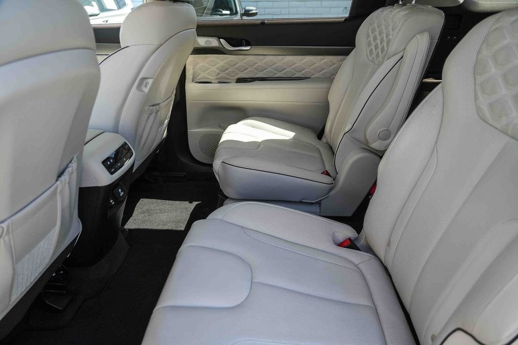 Used 2020 Hyundai Palisade Limited FWD image 19