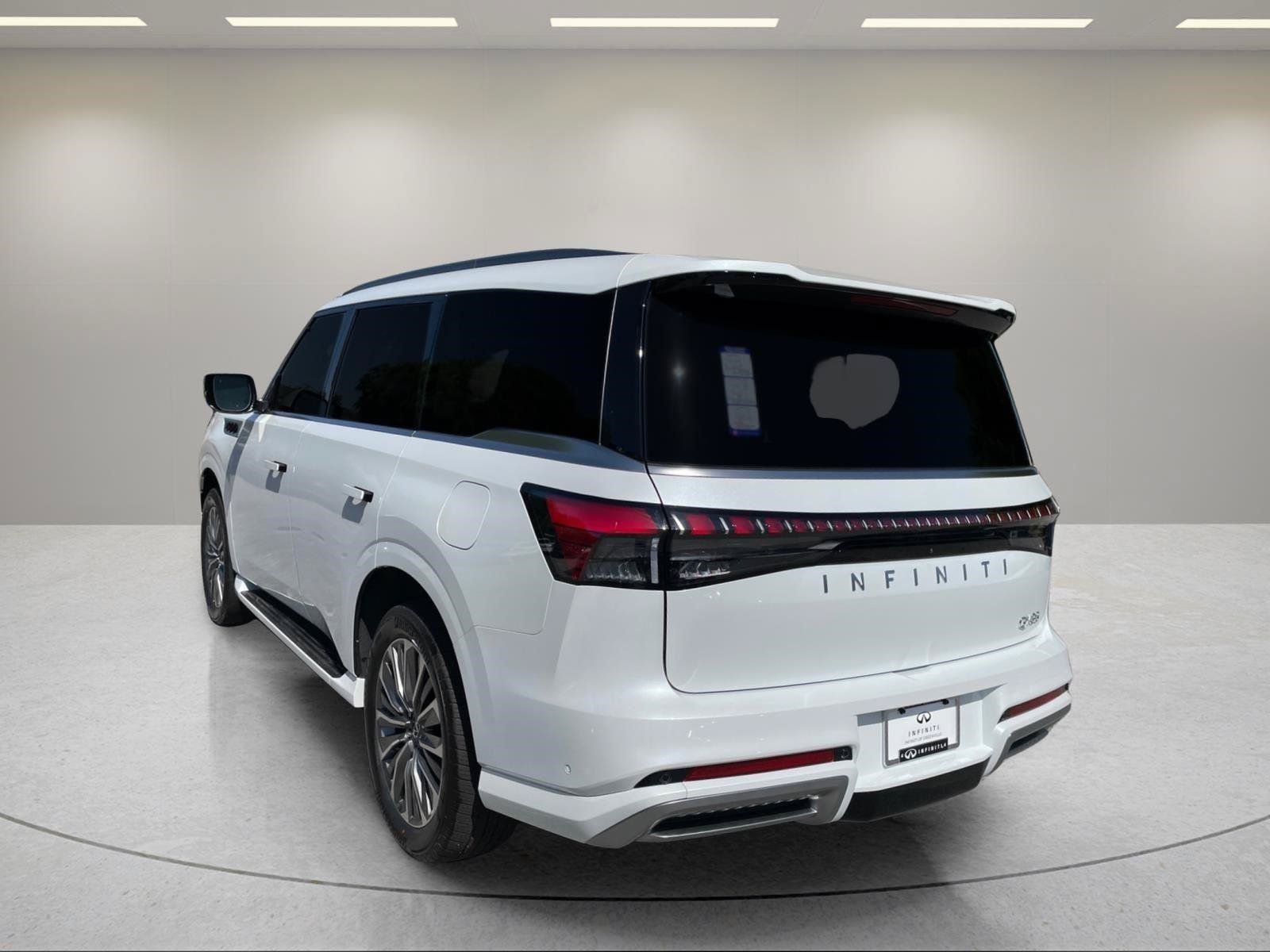 New 2026 INFINITI QX80 Luxe RWD image 3