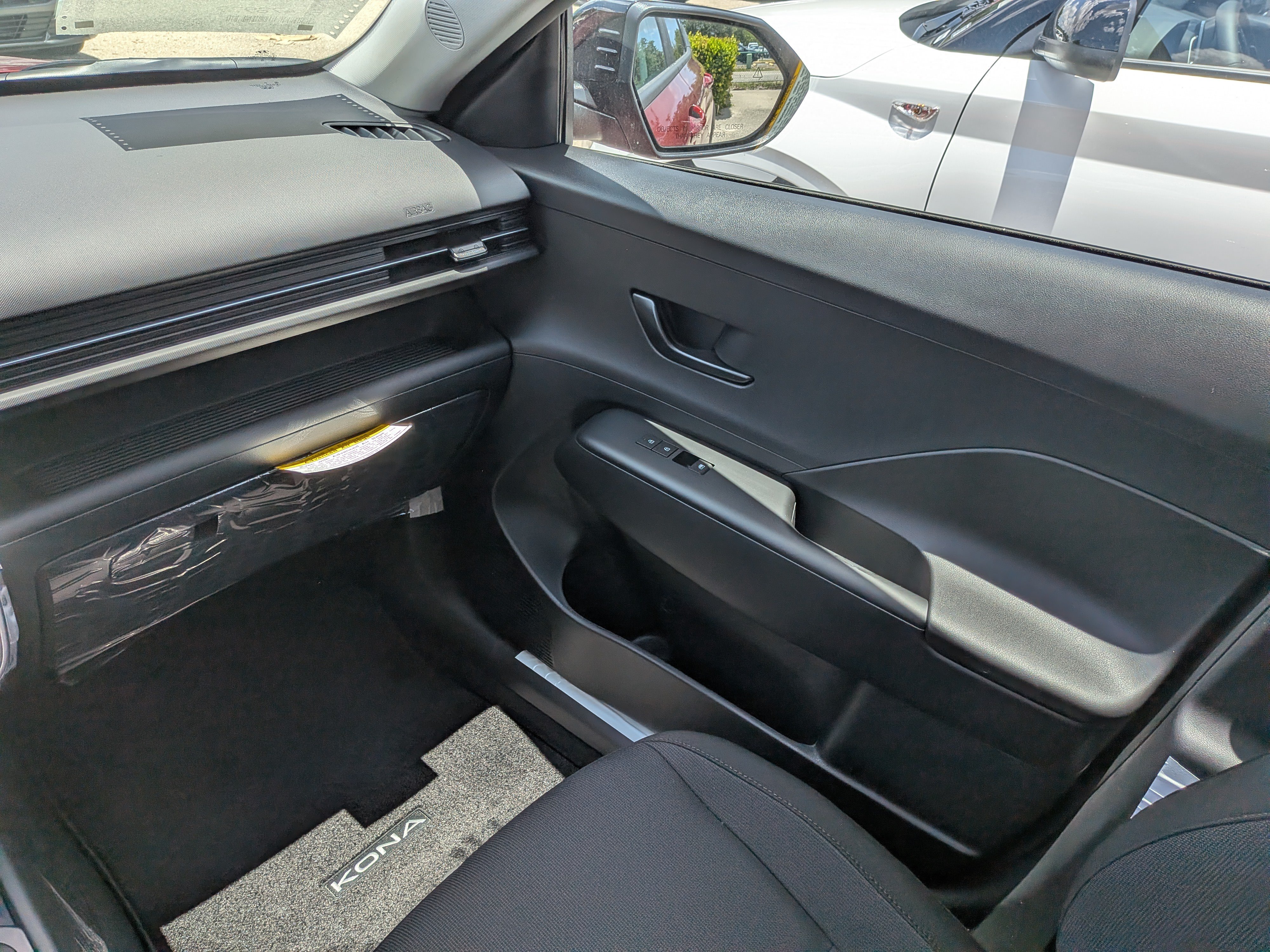 New 2026 Hyundai Kona Limited FWD image 16