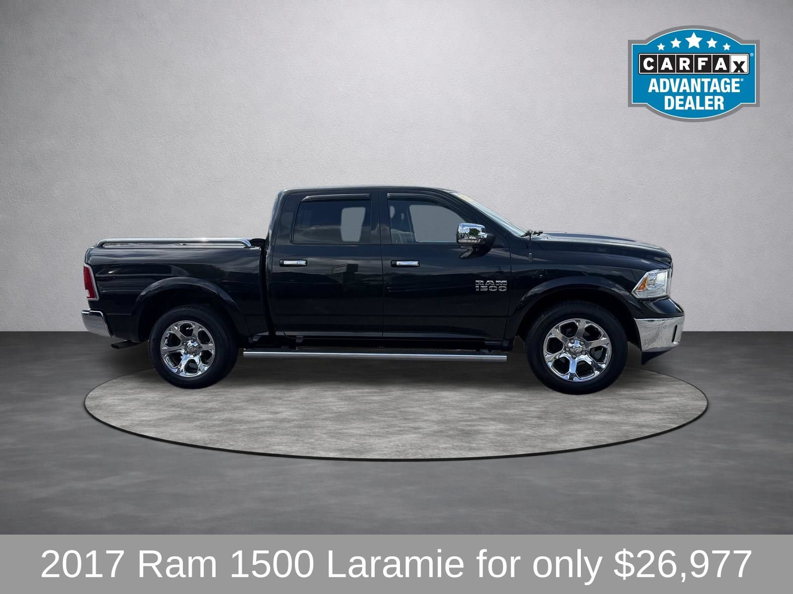 Used 2017 RAM 1500 Laramie w/ Convenience Group AWD/4WD image 2