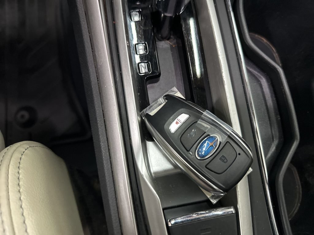 Used 2022 Subaru Ascent Limited w/ Technology Package AWD/4WD image 44