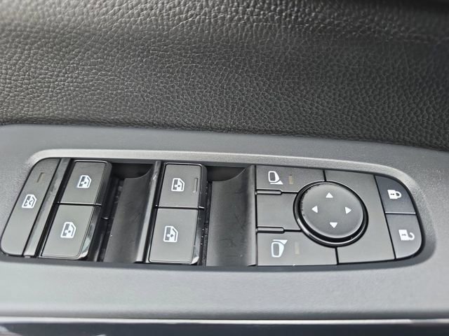 New 2026 Nissan Pathfinder SV image 29