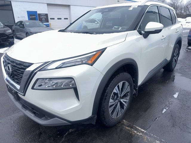 Used 2021 Nissan Rogue SV w/ Premium Package image 4