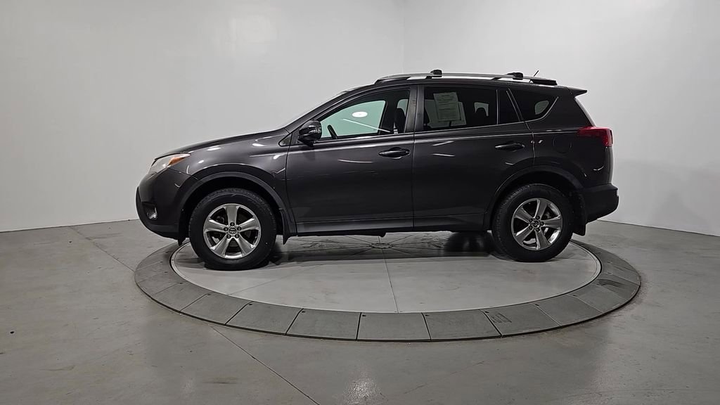 Used 2015 Toyota RAV4 XLE image 2