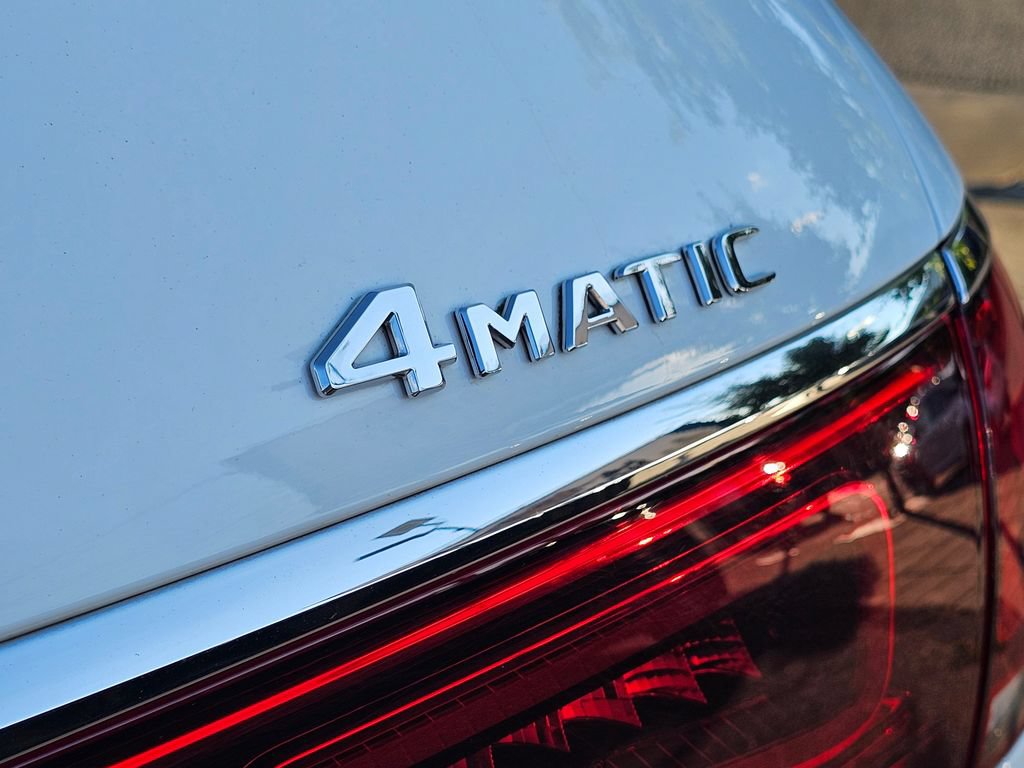 Used 2022 Mercedes-Benz GLS 450 4MATIC image 10