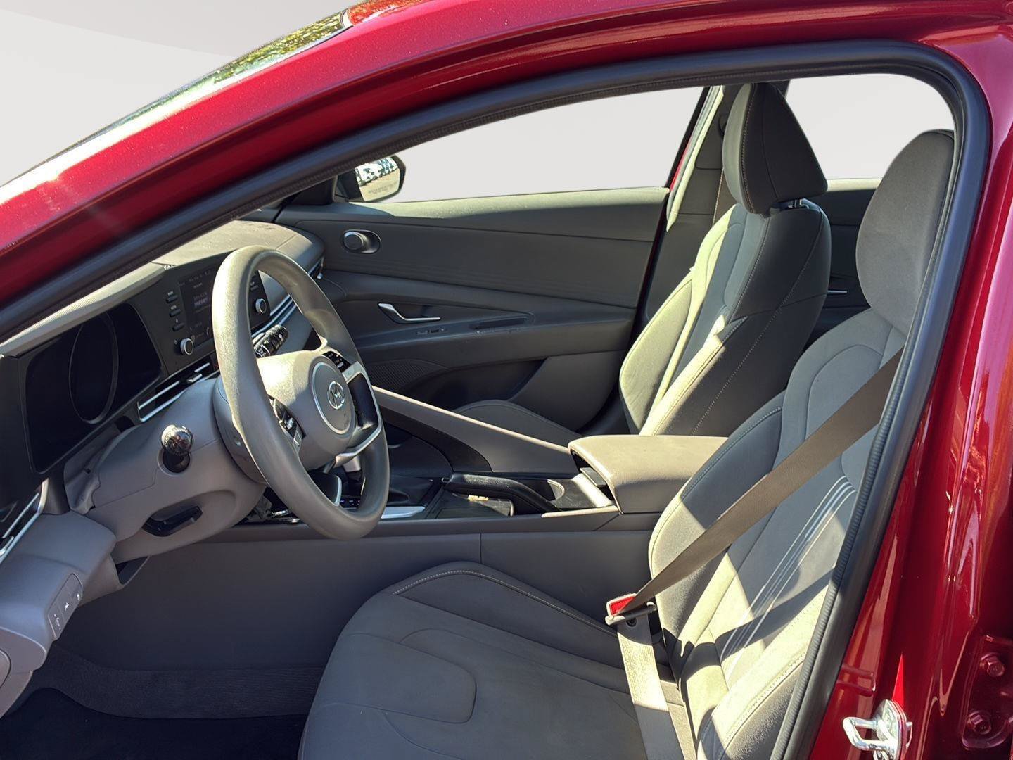 Used 2023 Hyundai Elantra SEL FWD image 24