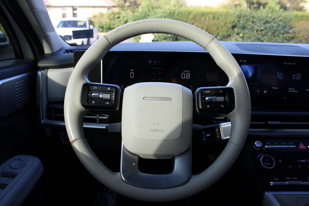 Used 2024 Hyundai Santa Fe SEL FWD image 18