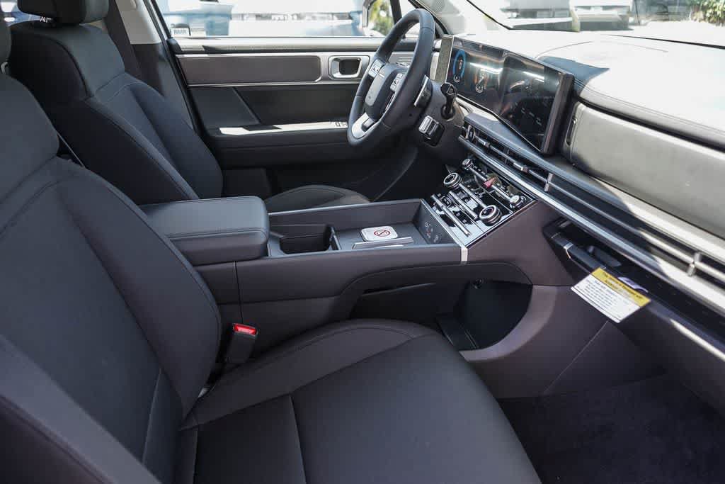 New 2026 Hyundai Santa Fe SE FWD image 16