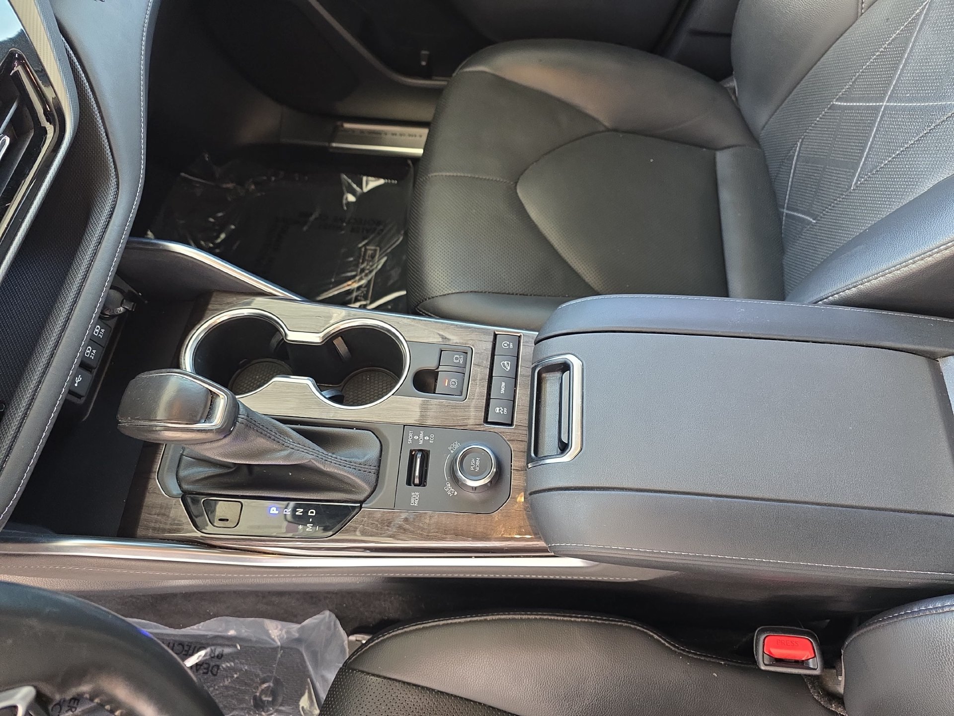 Used 2021 Toyota Highlander Platinum AWD/4WD image 25