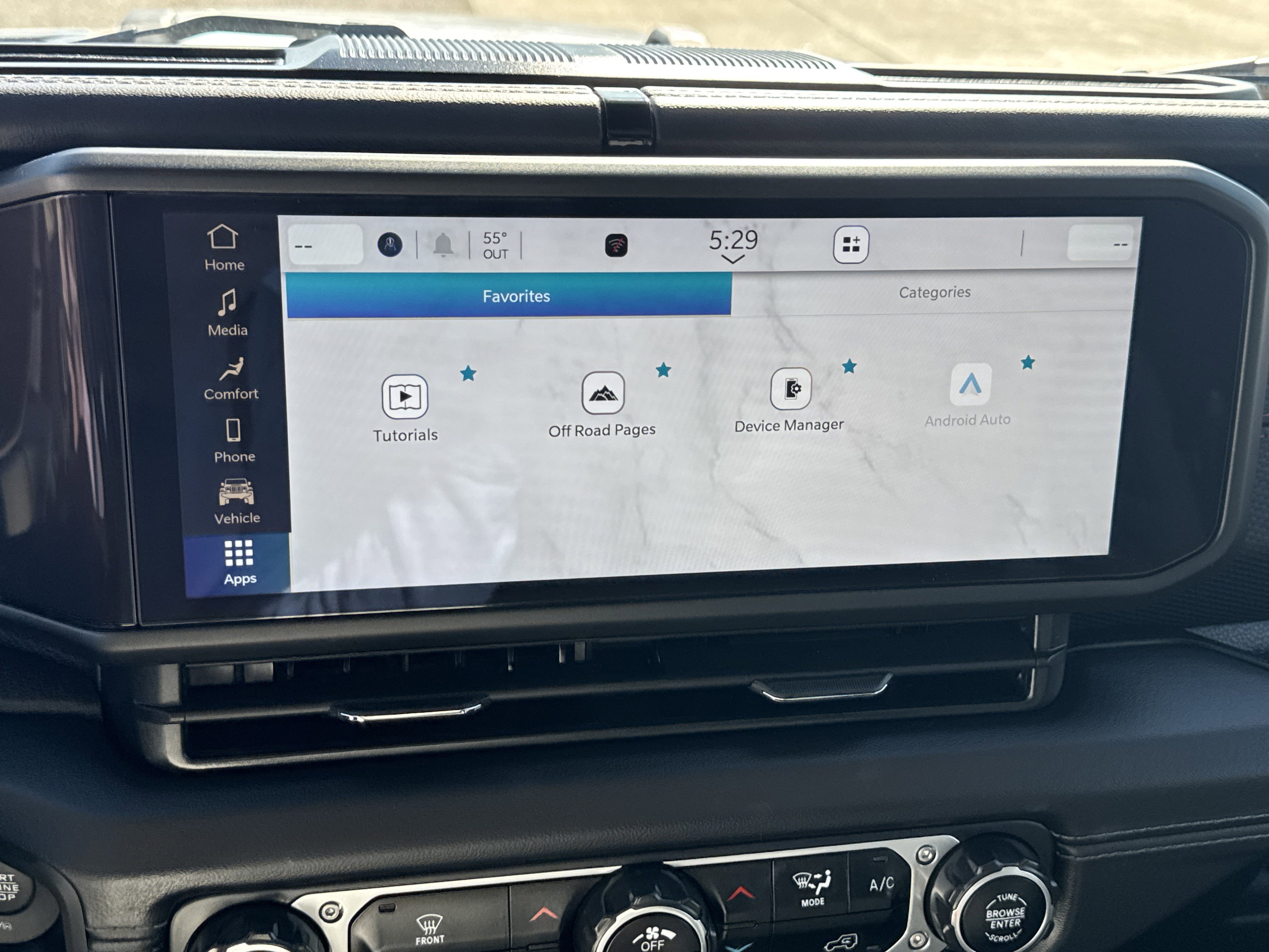 Used 2025 Jeep Wrangler Unlimited Rubicon image 18