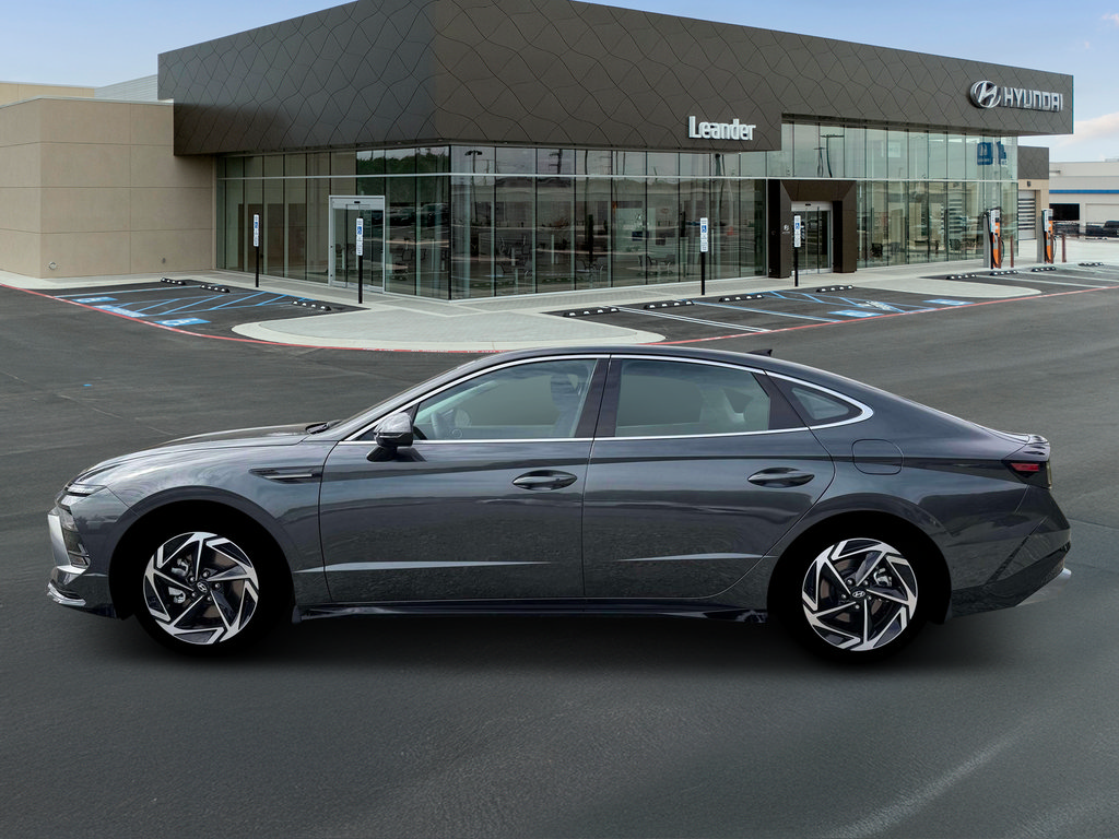 New 2026 Hyundai Sonata SEL FWD image 3