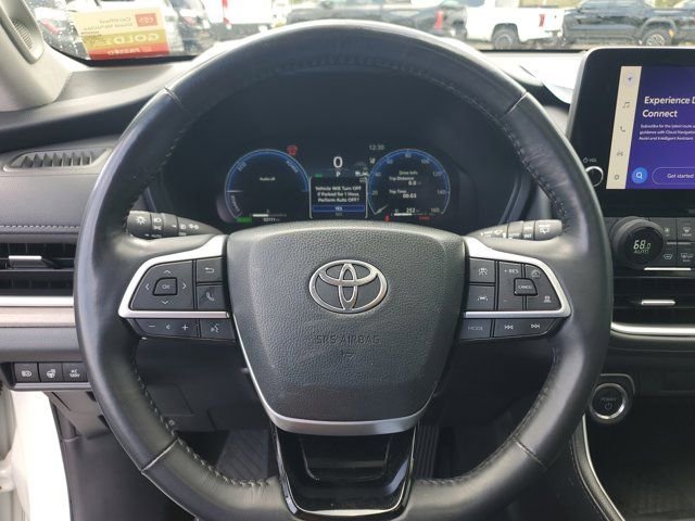 Used 2024 Toyota Grand Highlander Limited image 19