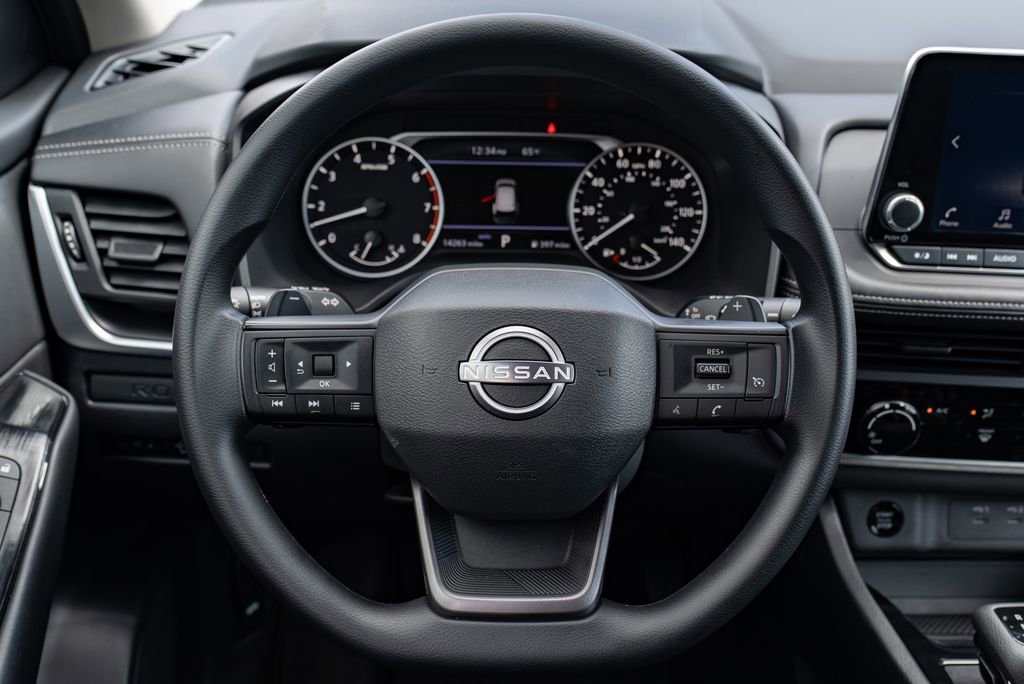 Certified 2025 Nissan Rogue S AWD/4WD image 12