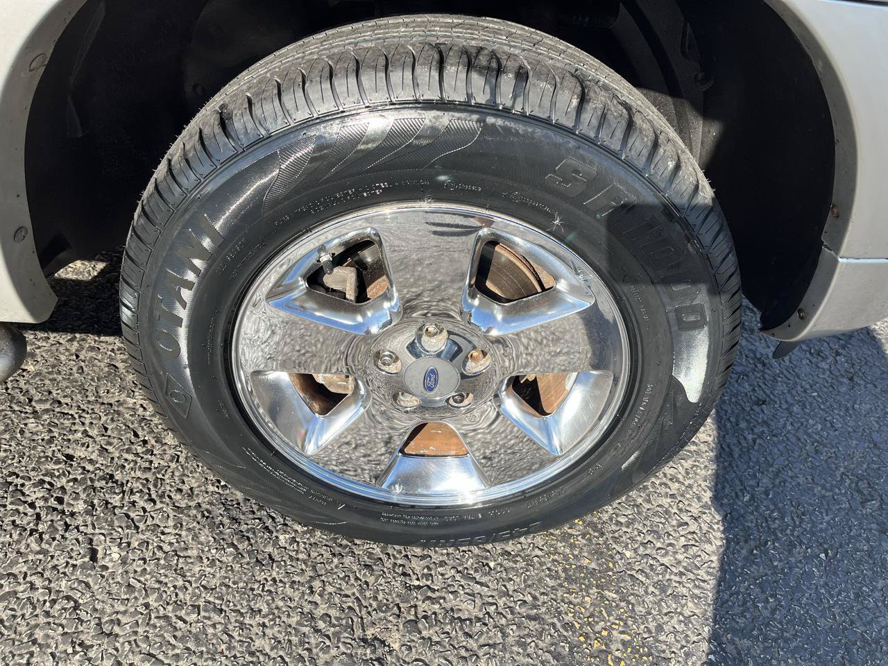 Used 2004 Ford Explorer Limited AWD/4WD image 13