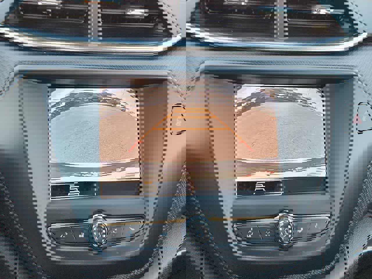 Used 2023 Chevrolet TrailBlazer LT image 25