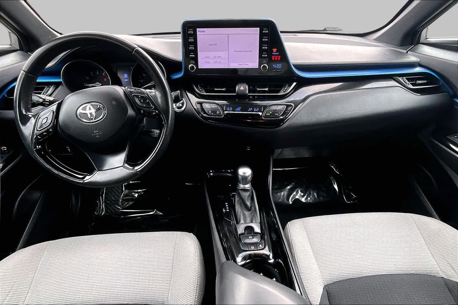Used 2019 Toyota C-HR XLE FWD image 15