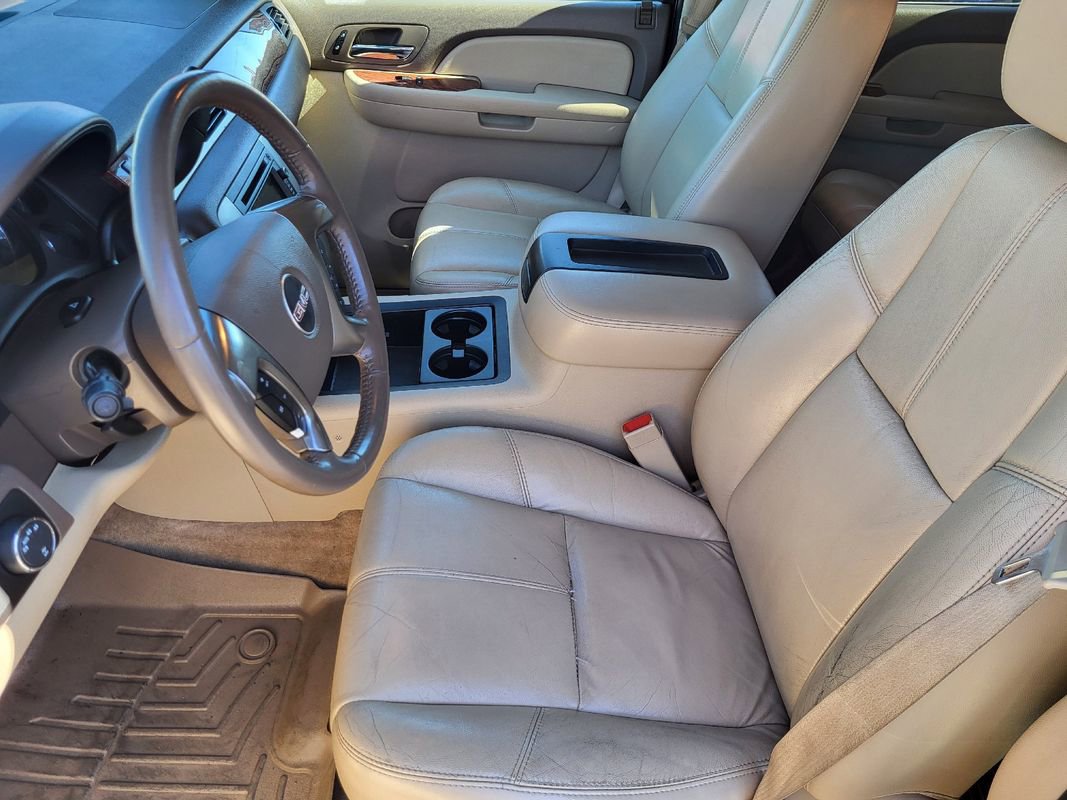 Used 2007 GMC Yukon SLT w/ SLT Preferred Equipment Group image 17