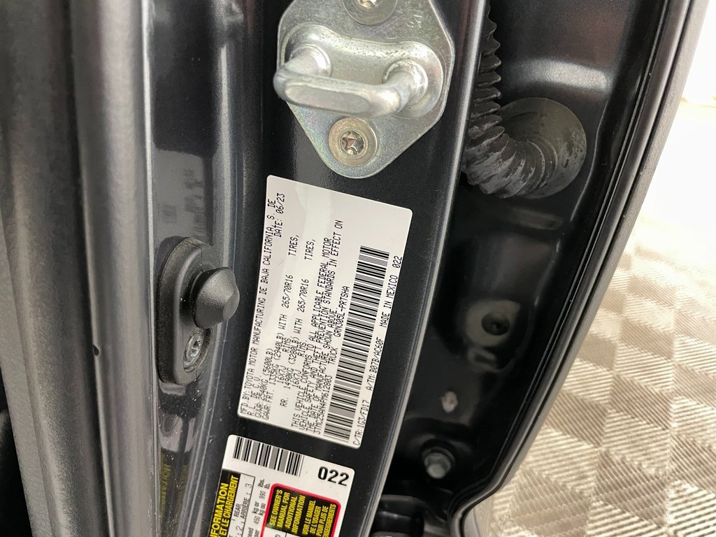 Used 2023 Toyota Tacoma TRD Off-Road image 32