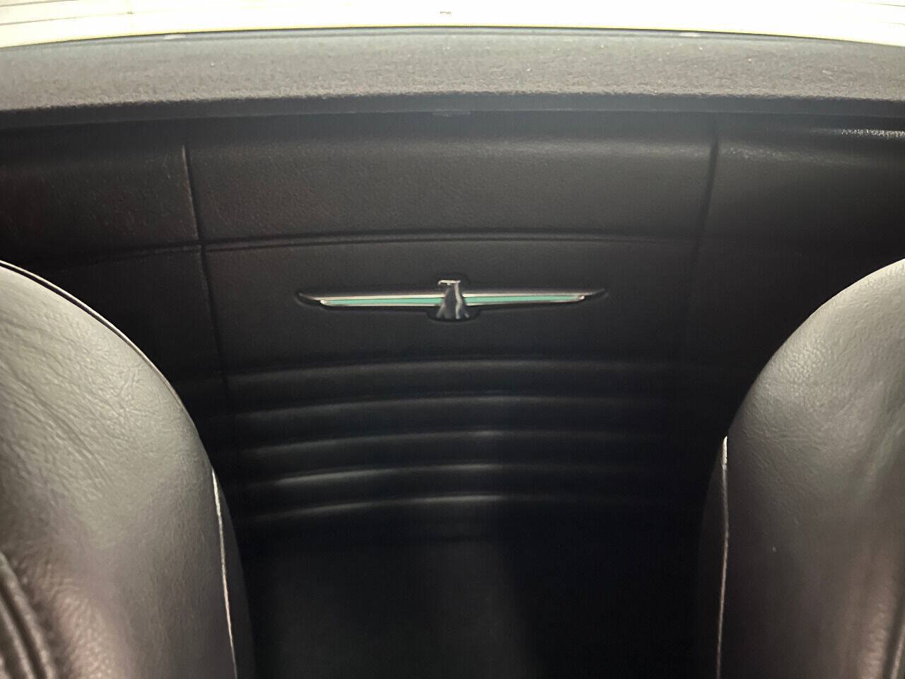 Used 2005 Ford Thunderbird RWD image 89
