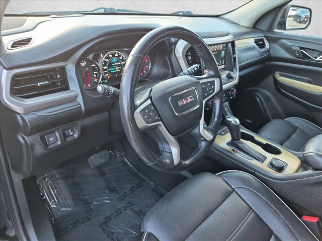 Used 2019 GMC Acadia Denali w/ Technology Package FWD image 10