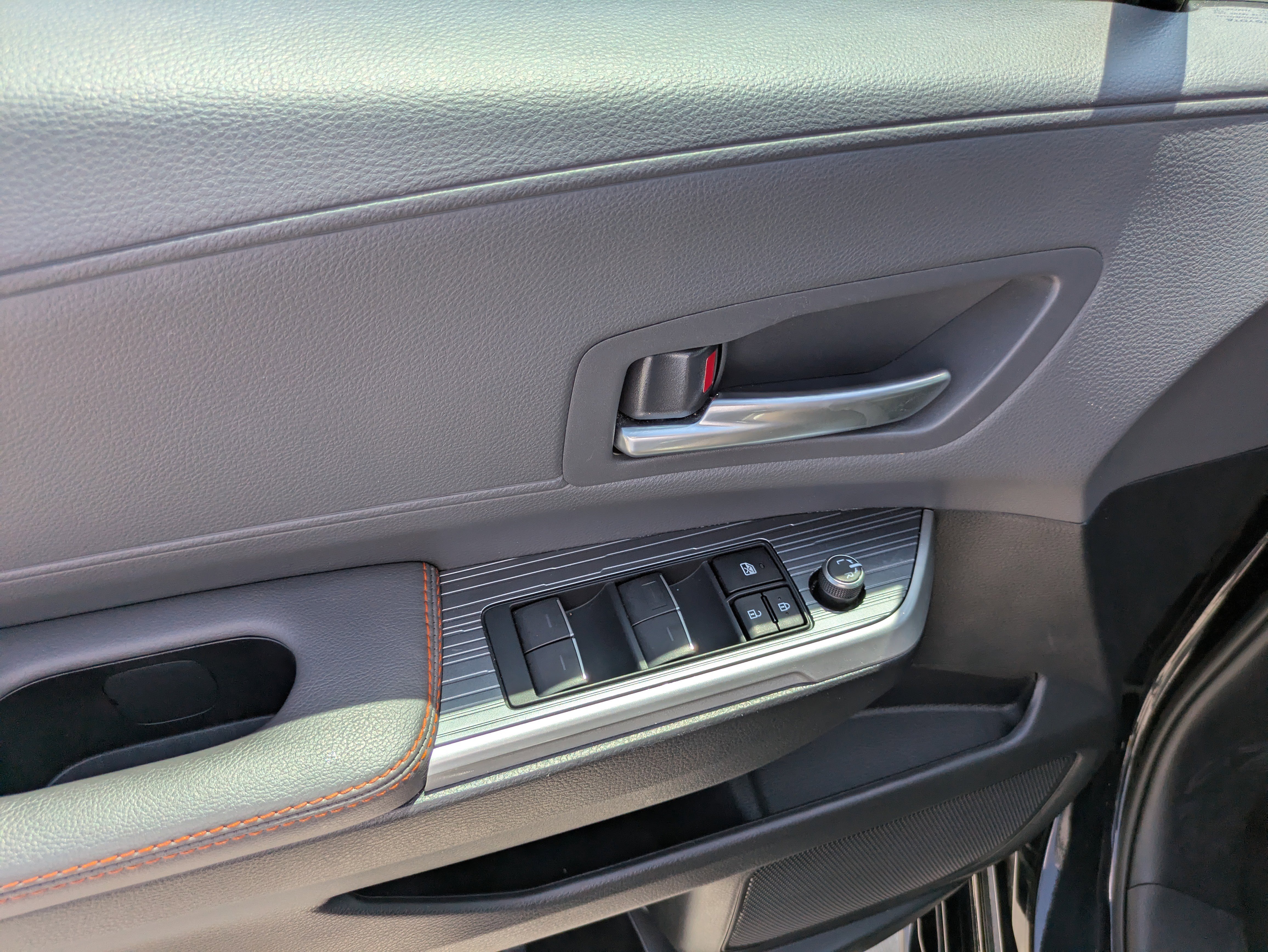 Certified 2023 Toyota Sienna XSE w/ XSE Plus Package image 13