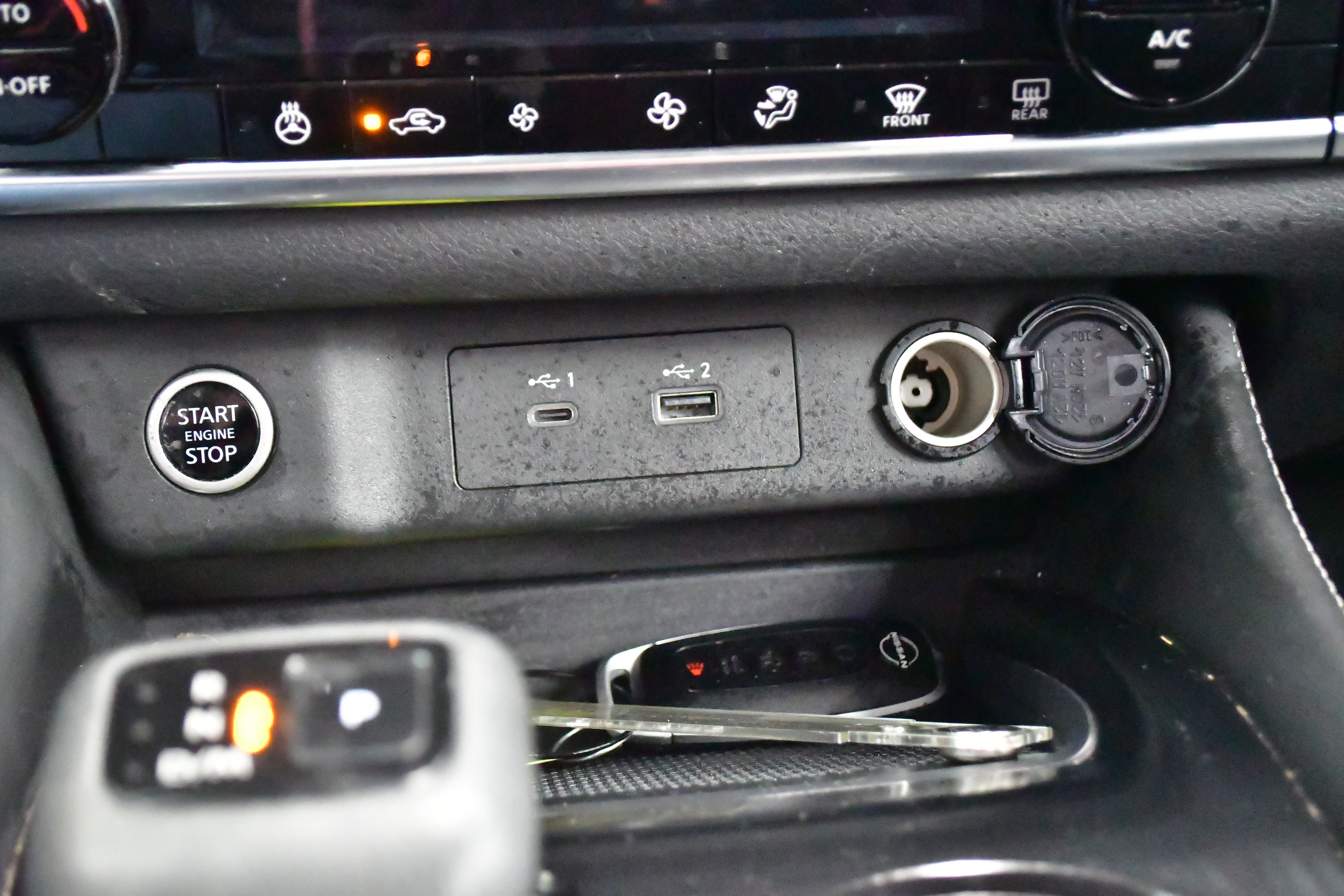 Used 2023 Nissan Rogue SL image 46